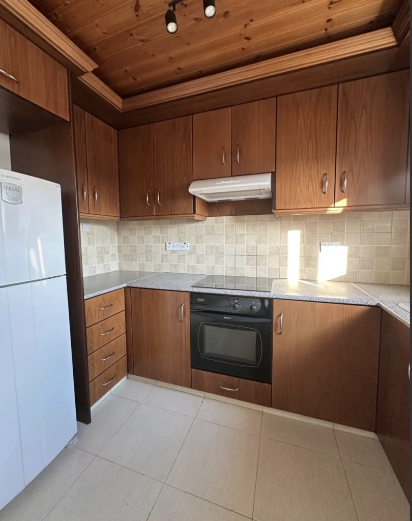 2 Bedroom  apartment in Germasogeia Tourist Area, Limassol