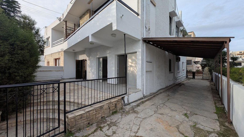 7 Bedroom  town house in Pallouriotissa, Nicosia