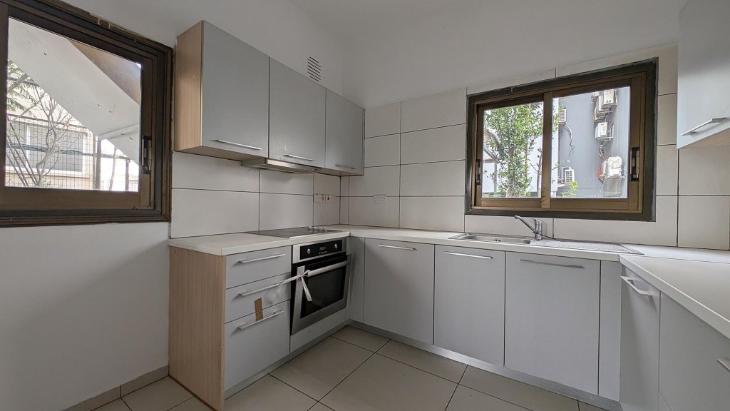 7 Bedroom  town house in Pallouriotissa, Nicosia