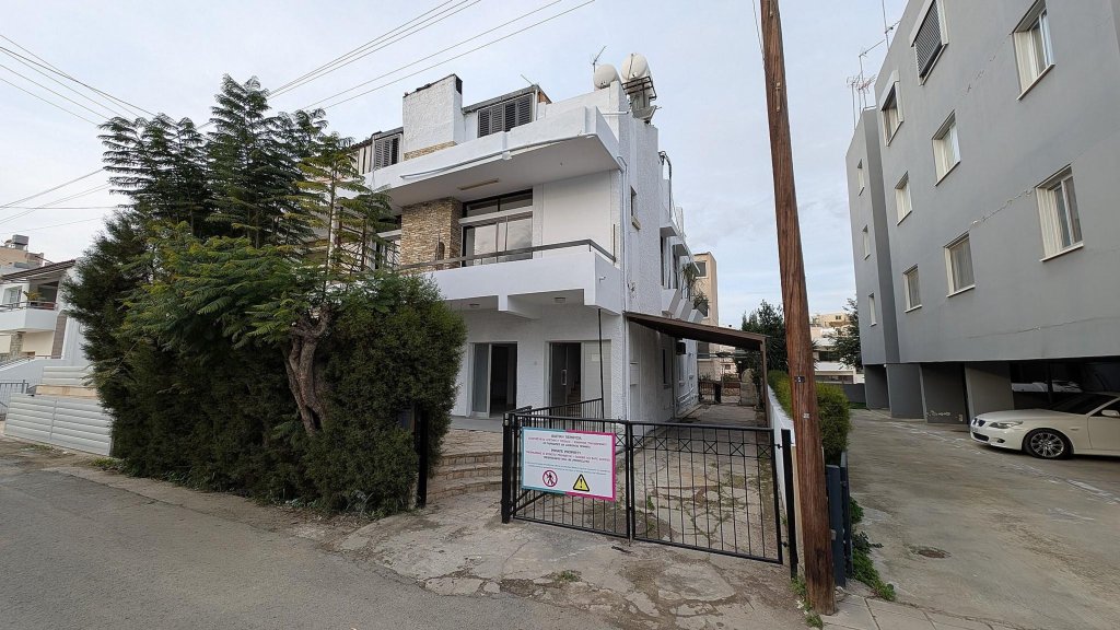 7 Bedroom  town house in Pallouriotissa, Nicosia