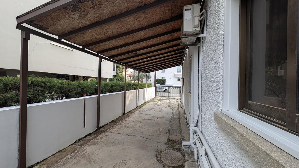 7 Bedroom  town house in Pallouriotissa, Nicosia