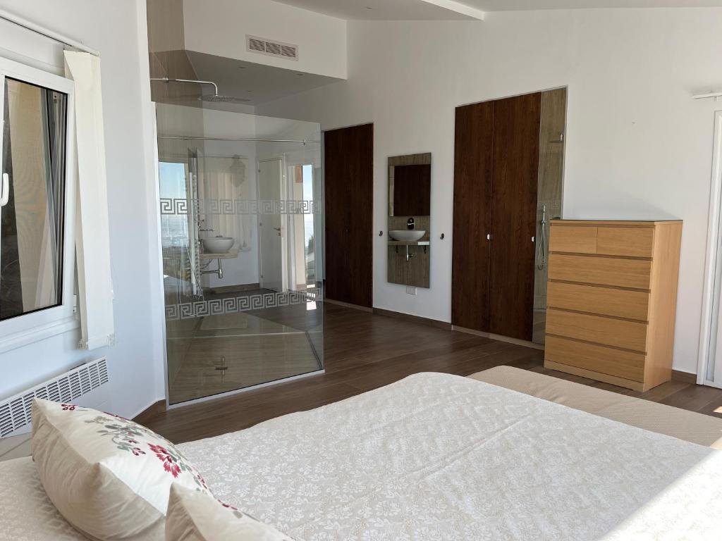 4 Bedroom town house in Tala, Paphos