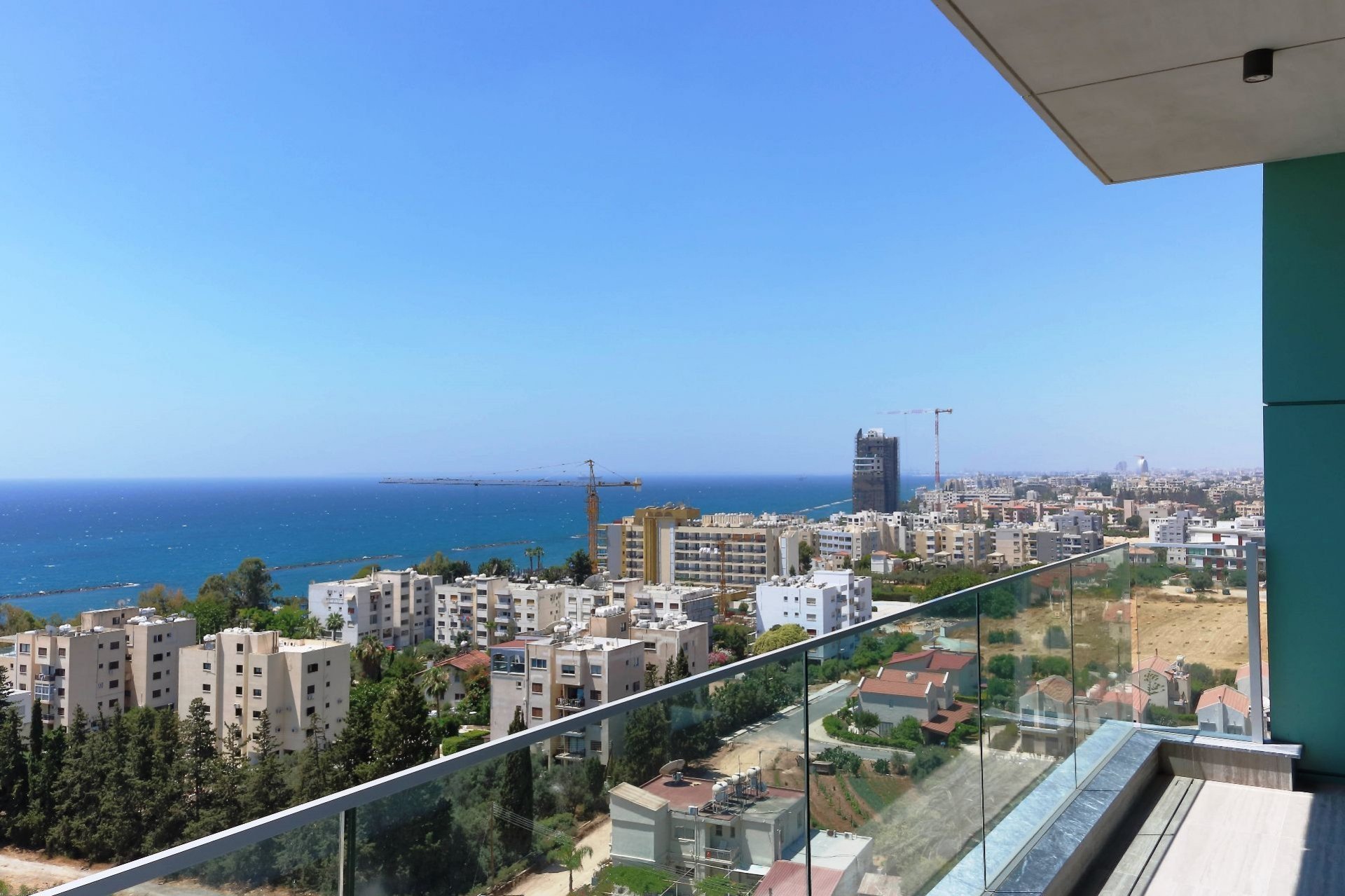 3 Bedroom apartment in Agios Tychon, Limassol