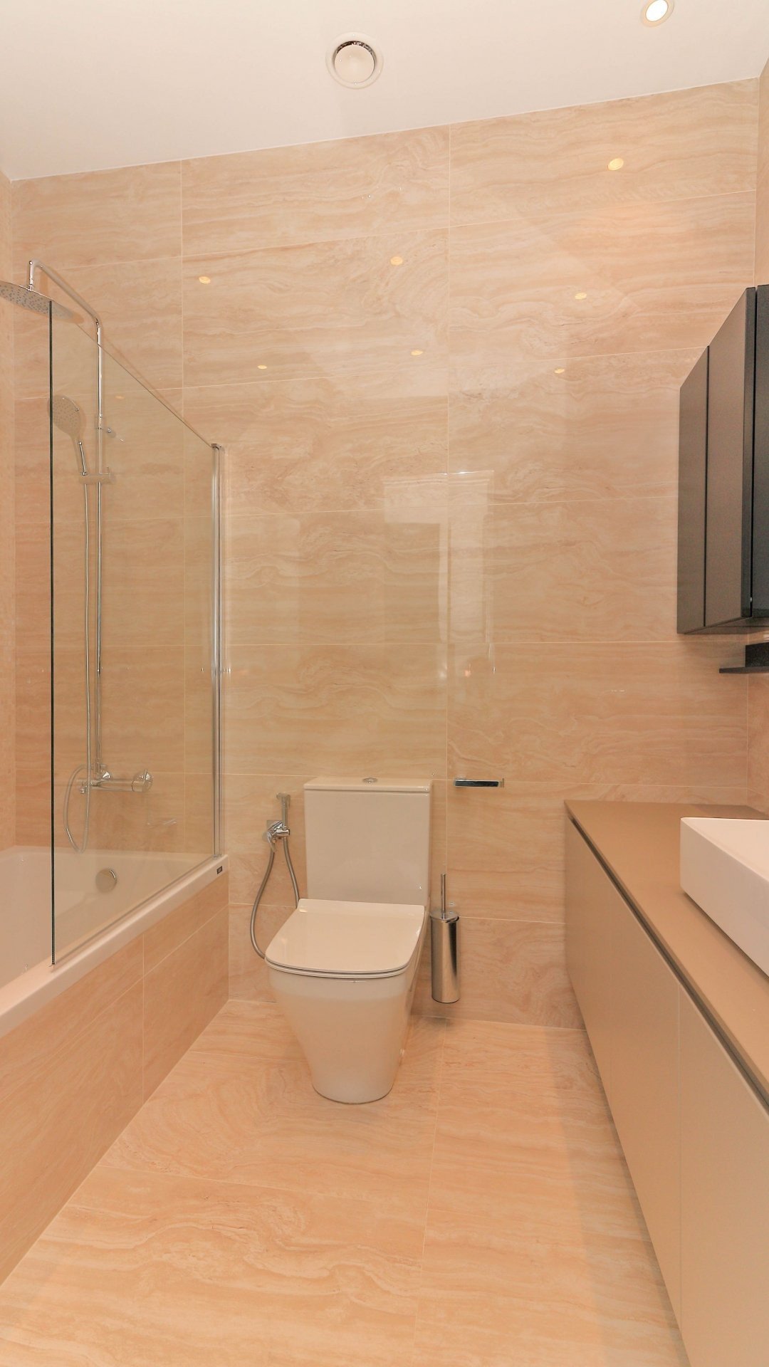 3 Bedroom apartment in Agios Tychon, Limassol