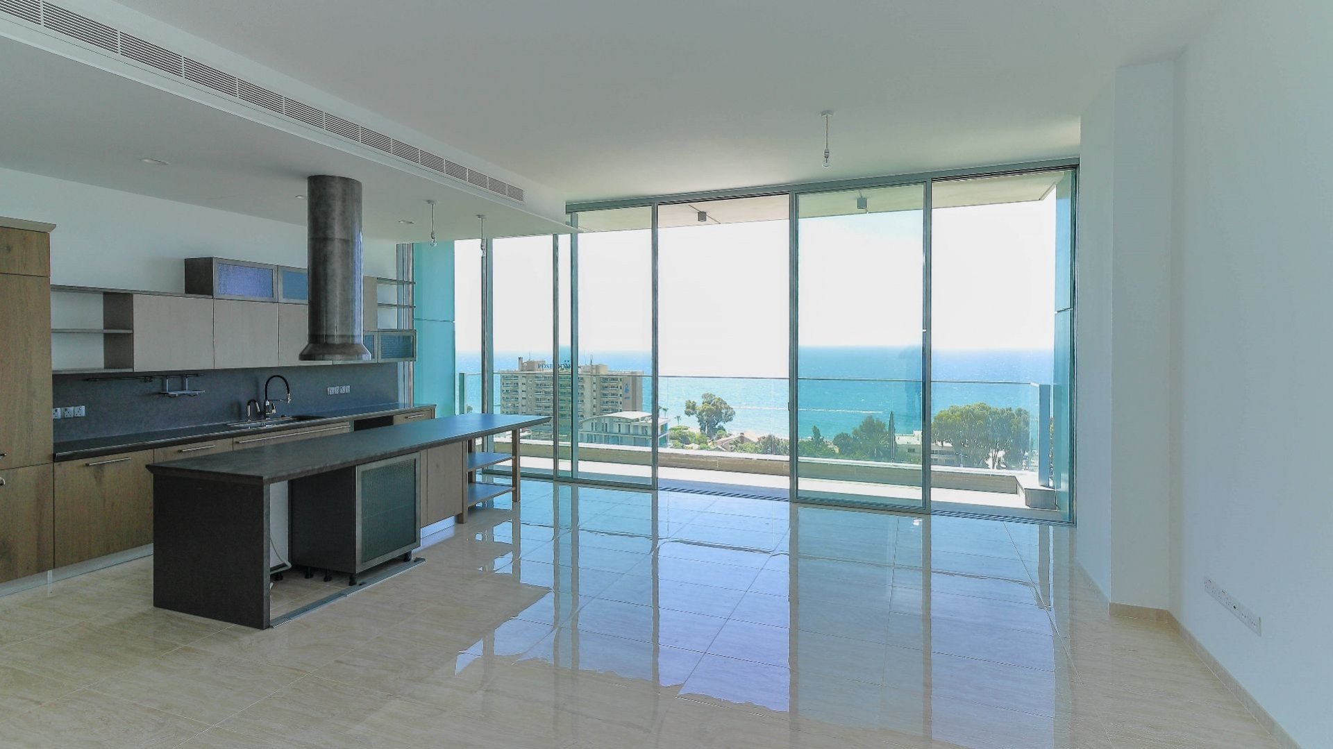 3 Bedroom apartment in Agios Tychon, Limassol